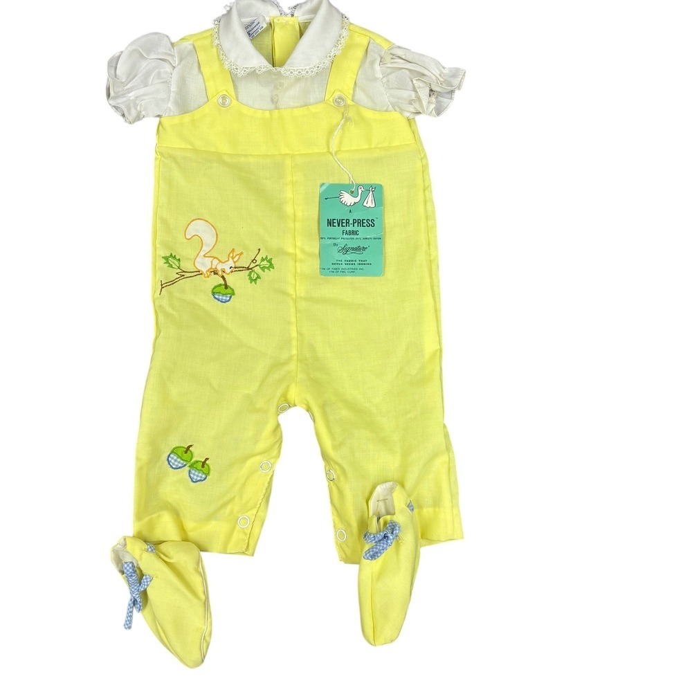 Signature Kids Baby Yellow Squirrel Acorn Embroidered Footed Pajamas Romper 18mo